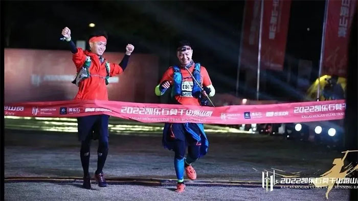 1732269646736397.jpg 廣東中亞鋁業下班-6.jpg